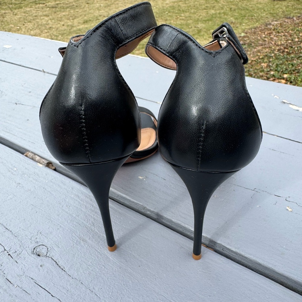 BCBGMaxAzria Black Heels with Open-Toe Design and Adjustable Ankle Strap - Picture 8 of 11